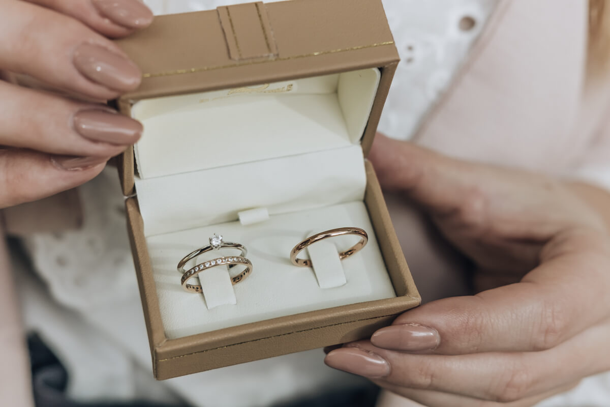 wedding rings